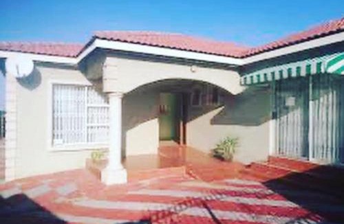 Moses Kotane House | SHARONS GUESTHOUSE