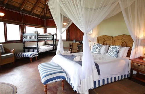 UPhongolo Cabin | Shayamoya Tiger Fishing and Game Lodge