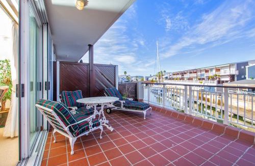 Waterfront Apartment | Sheer Nest