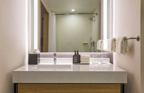 Downtown Sacramento Hotel | Sheraton Grand Sacramento Hotel