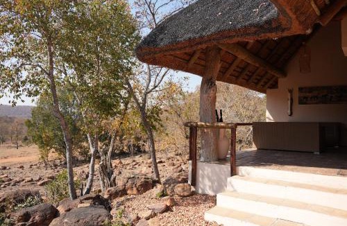 Vaalwater Cabin | Shibula Safari Lodge