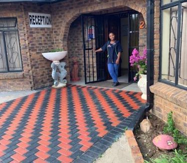 Bronkhorstspruit Bed & Breakfast | Sikhula Sonke Guest House