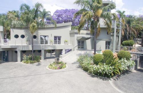 Bedfordview Hotel | Silva Villa