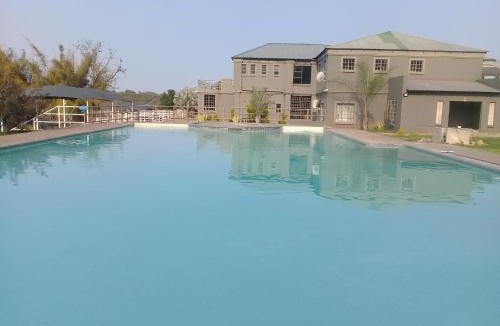 Tzaneen Hotel | SIMA SILVER LODGE