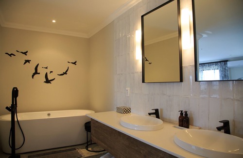 Sedgefield Cabin | Simbavati Fynbos on Sea