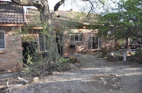 Marloth Park House | Simple Solar system in home with 3 bedroom, self catering home . Free WiFi.
