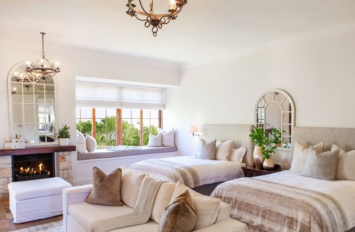 Cape Winelands Apartment | Simply Studio - La Bella Vita Studios