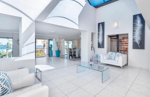 Bloubergstrand Villa | Sir David Baird 22
