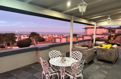 Humewood Bed & Breakfast | Sir Roys at the Sea