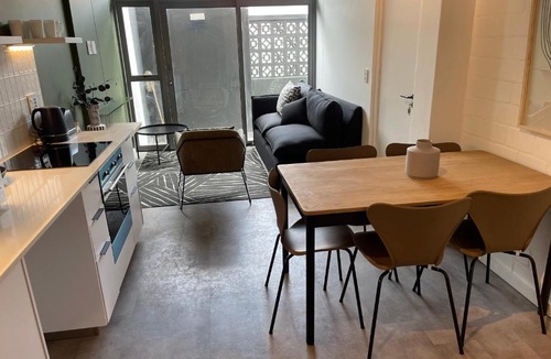 Sea Point Apartment | SixOnN