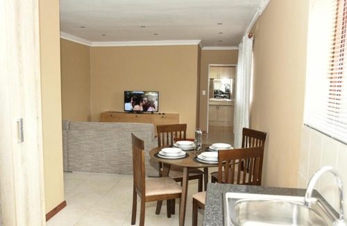 Trawal House | SJ's Self-Catering