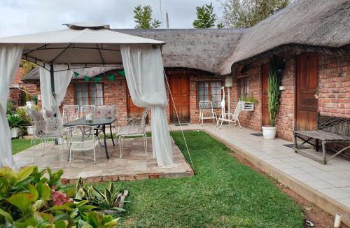 Jan Kempdorp House | Skemerkelk Guesthouse
