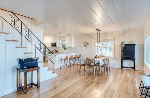 Tahoe City House | Ski Cabin | Lake Views + Lounge Seating + Alfresco Dining | 15 Min to Palisades