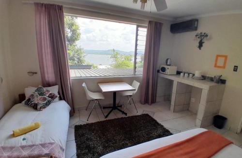 Schoemansville House | Sky Deck Lodge
