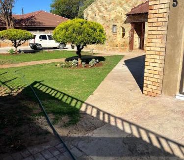 Mahikeng House | Skyline Guest House