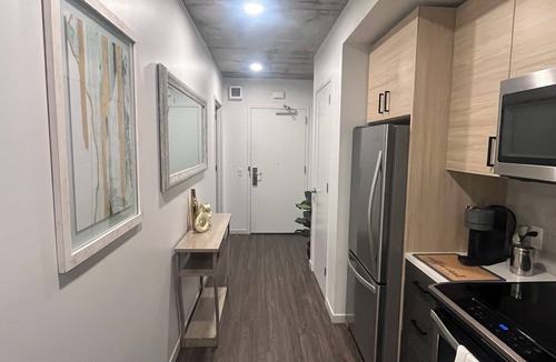 Tenderloin Apartment | Skyline Retreat AC, WiFi, 24 fitness room in wonderful San Francisco