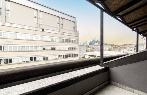 Bomonti Apartment | Sleek Residence Flat With Great Location in Sisli
