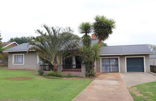 Piet Retief House | Sleep-A-Lot