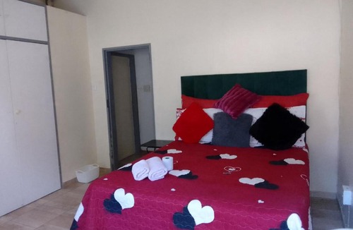Pretoria Bed & Breakfast | Smook Guesthouse
