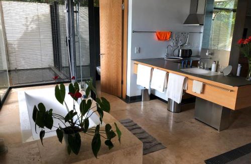 Scott Estate House | Snooze in Hout Bay Self-Catering