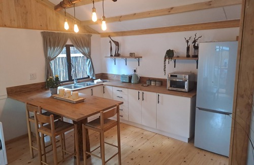 Kloof Cabin | SOH Simple Accomodation - Chic Cabin in Kloof