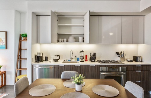 Downtown San Francisco Apartment | SoMa 1 BR w/Office by Anyplace - 10763