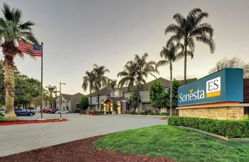 San Jose Hotel | Sonesta ES Suites San Jose - Airport