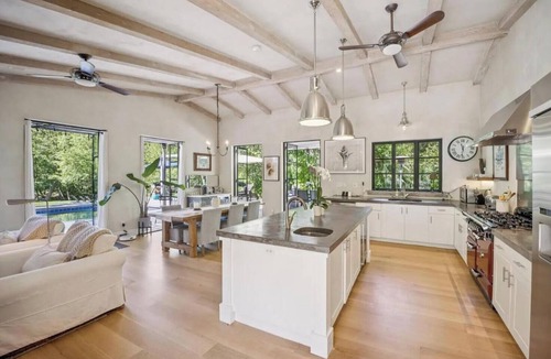 Kenwood Villa | SONOMA CREEK VILLA NEW PICKLEBALL COURT, heated pool, hot tub, gated, EV Charger