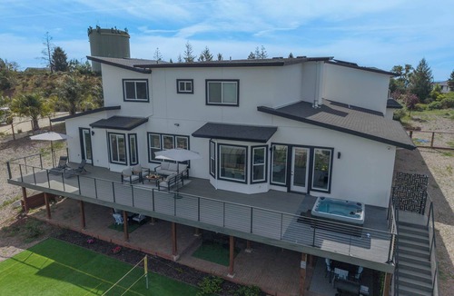 Santa Rosa House | Sonoma Luxe: Hot Tub | Views | Game Room | Theater