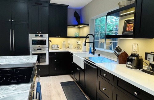 El Verano House | Sonoma Luxury, Enchanting Sonoma Home, Walkable to the Square, Sleeps 10