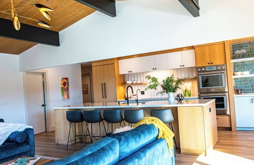 Santa Rosa House | Sonoma Paradise on the Ridge with hot tub and incredible views!