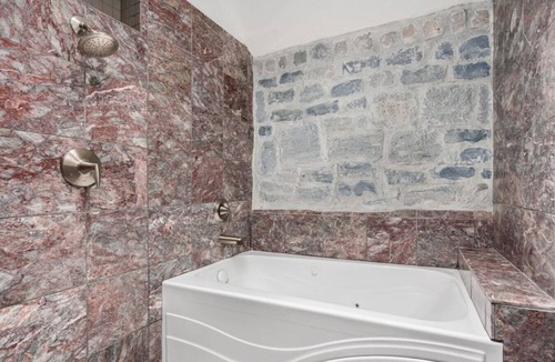 Santa Rosa Bed & Breakfast | Sonoma Stonehouse, King Room w/Private Patio