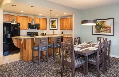 Windsor Condo | Sonoma | Wine Country | Pool & Vineyards | 2BR Queen