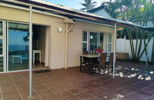 Ramsgate South Apartment | Southern Comfort - On the Pool