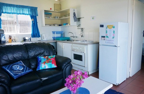 Ramsgate South Apartment | Southern Comfort - Periwinkle