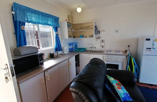 Ramsgate South Apartment | Southern Comfort - Periwinkle