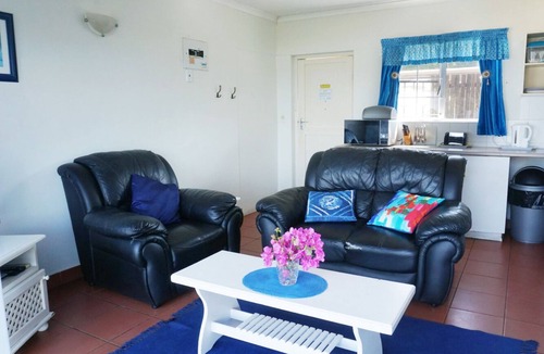 Ramsgate South Apartment | Southern Comfort - Periwinkle
