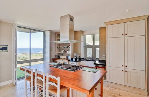 Sandbaai Villa | Southern Comfort Villa | Elegant Seafront Escape | Pool & Cliff Path Access