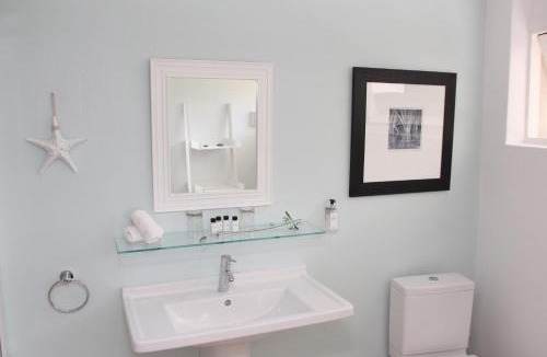 Somerset West House | Southern Cross Guesthouse