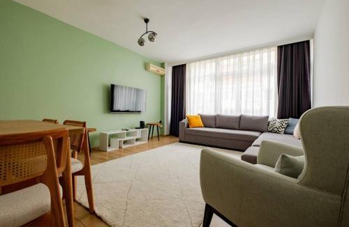 Cihangir Apartment | Spacious 3-Bedroom Apartment