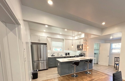 Oakland House | Spacious 3BR House in Oakland w/Patio & Yard