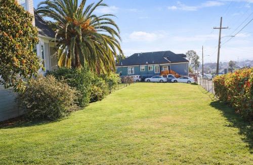 Oakland House | Spacious 4-Bed- Sleeps 8 - Family Friendly
