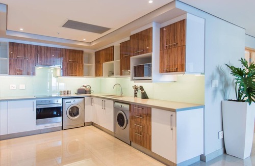 Umhlanga Apartment | Spacious 4 Bedroom Apartment at Lagoon Drive Durban