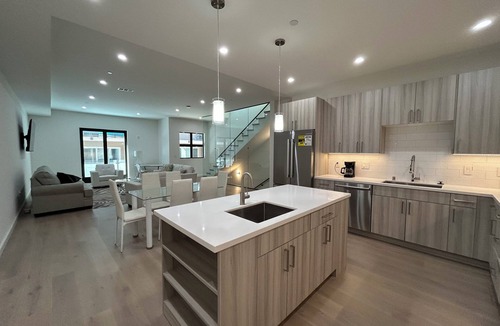 Redwood City House | Spacious 4-bedroom sleek brand new townhome in the heart of Silicon Valley