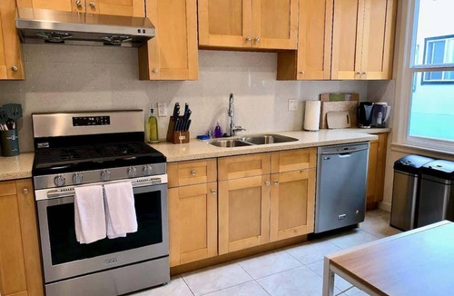 Downtown San Francisco House | Spacious 4BR/2BA Flat in Central SOMA