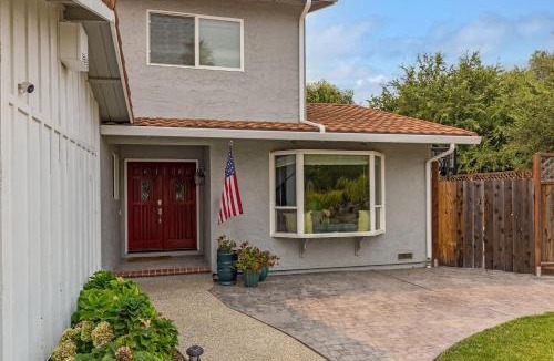 Rancho Santa Teresa House | Spacious 5BR San Jose Home w Parking & Backyard