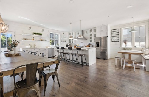 Shoreline House | Spacious 5BR Shoreline Home Near Seattle – Perfect for Large Groups