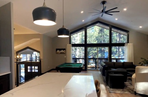 Black Bart House | Spacious 6-bedroom Newer house in lovely South Lake Tahoen30 day stays or longer