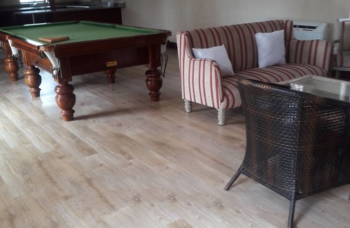 Sunset Beach House | Spacious 7-bedroom house with AC, WiFi in delightful Cape Town
