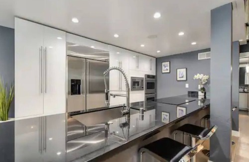 Russian Hill Condo | Spacious and Gorgeous, Nob Hill Property